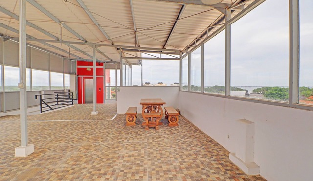 Capital O 92039 Runways House