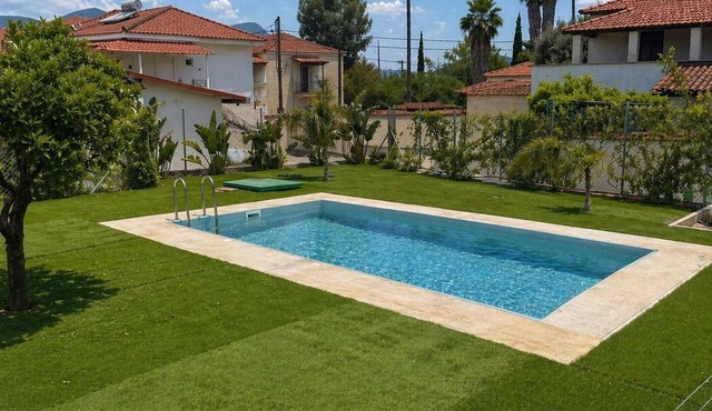 Casa Plati 1 & 2 - Private Pool & Garden Stay