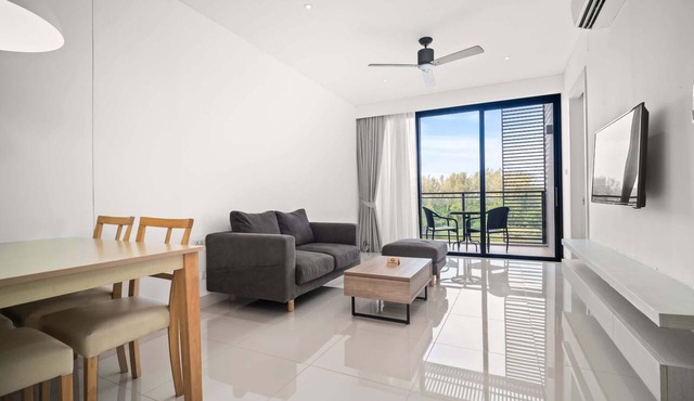 Cassia Residences, Two-Bedroom 1707 C Premium Lake