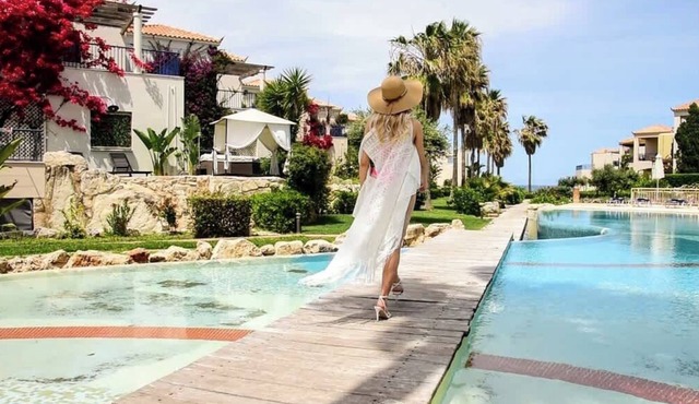 Cassiopeia 5 BR Villa on beach with pool