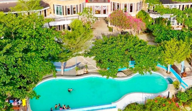 Castle View Hotel Resort