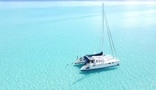 CATAMARAN SAILING CRUISE - TUAMOTU