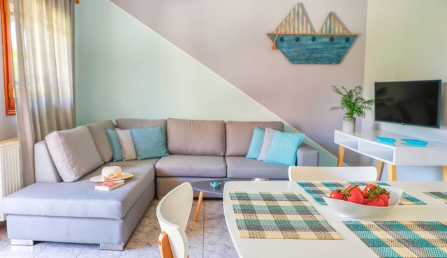 Catherine Blue Suite 2 - 4 minutes off the beach