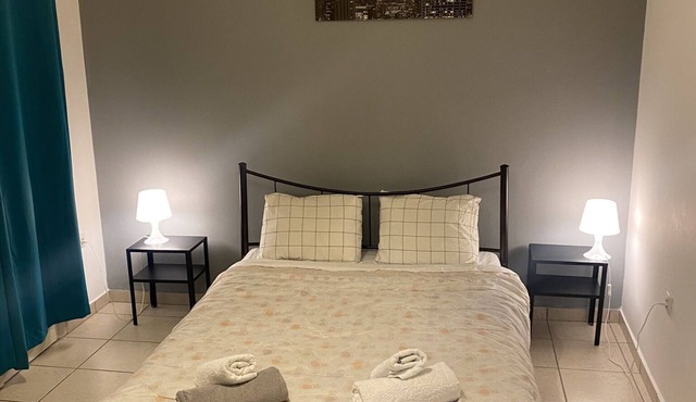 Centralized flat in Athens, cozy Bedroom, near Substations and the main Railway