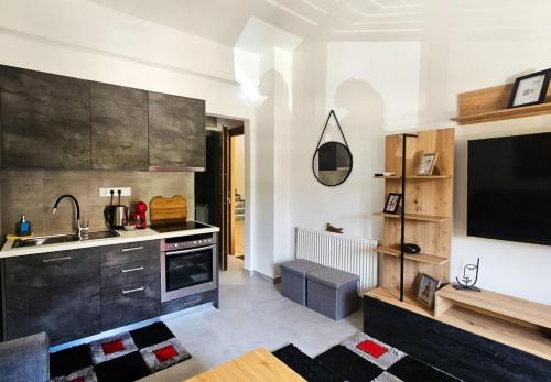Chalkida Center Hideaway