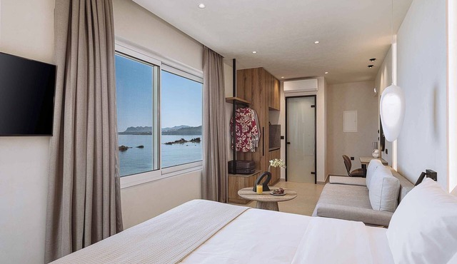 Chania Mocenigo 2 Rooms 1st Fl-Seaview, 15m to sea