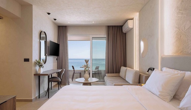 Chania Mocenigo Luxury Room II - Seaview,15m to sea