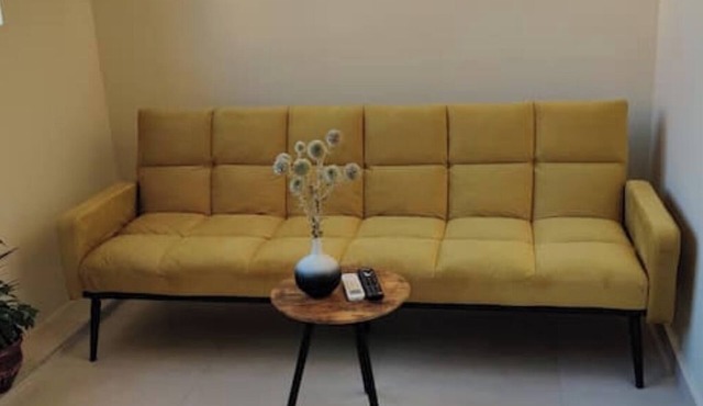 Charming Duplex for 6 in the Heart of Saranda – Steps from the Beach
