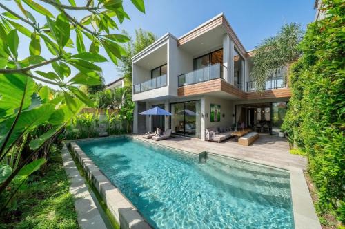 Chiama Sun - Rice Field Views Pool Retreat with Outdoor Lounge