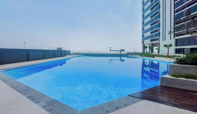 Chic Brown Touch Studio At Apartment Collins Boulevard
