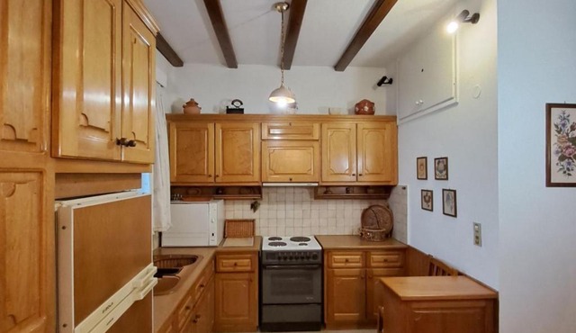 Chios Studios Kalamari in Vrontados
