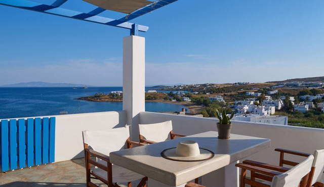 Cleopatra Seaside Homes Paros