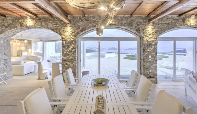 Cliff Top Villa 270