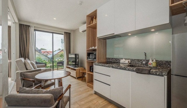 Comfy 1BR Getaway by Beach & Shops- diamond C176