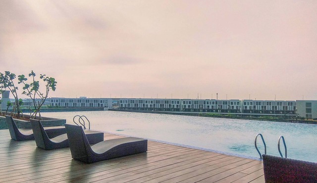 Comfy And Homely Space 2Br At Apartment Vasanta Innopark
