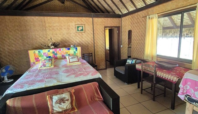 Cook’s Bay Beach bungalow
