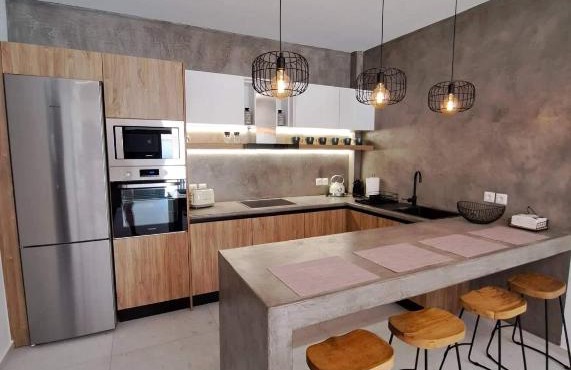 Courtyard Luxury Suites “MARIANTHI”