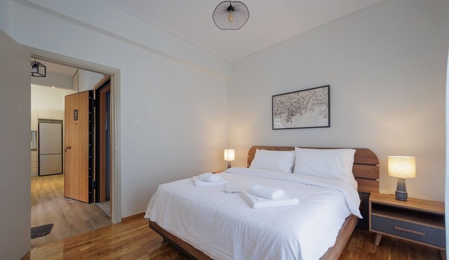 Cozy Studio with View in Athens – Private Terrace, Wi-Fi & Air Conditioning