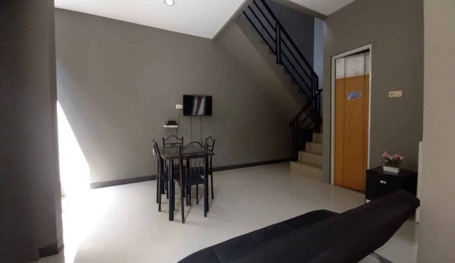 Cozzy AV Home