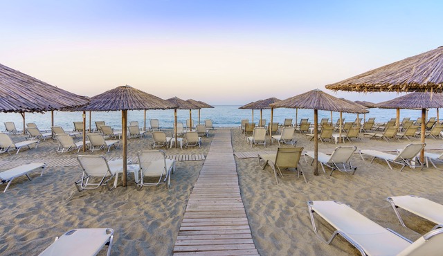 Cronwell Platamon Resort