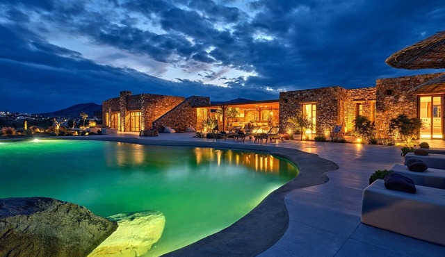 Dazzling Paros Villa | Villa Acquabella | 5 Bedrooms | Private Infinity Pool