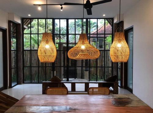 De, dalam secret nature