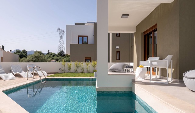 De.Light Boutique Villa III, Featuring Heated Pool
