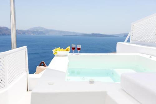 Delta Suites