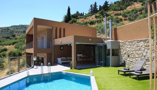 Design Villa Nicol - Heated Pool - Summer kitchen