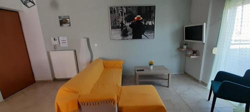 Dimos Sunny & Luxury Central House !