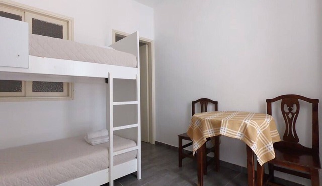 Economy 4 persons Studio 30 meters from Perissa Beach