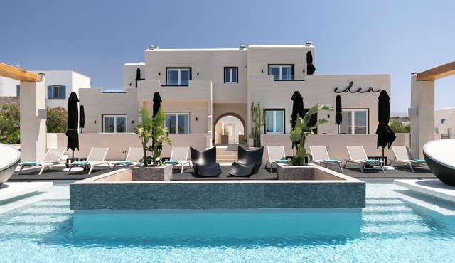 Eden Βeachfront 7 bedroom Estate