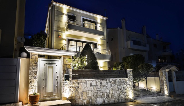 Elegant Villa by B&E