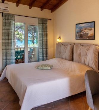 Elenas Beach Studios