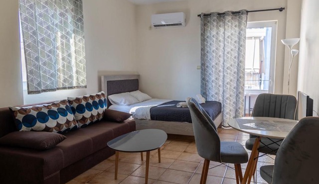 Elia mini suite 8