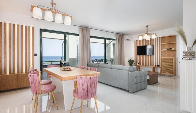 Elia Penthouse