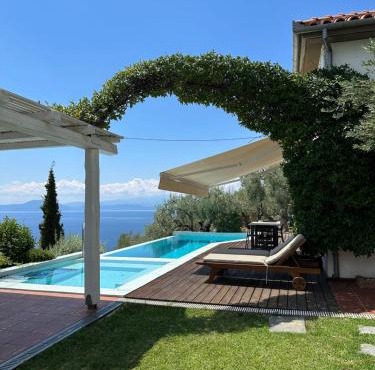 Elia Pilio Villas