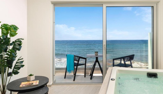 Elia Sea Suites