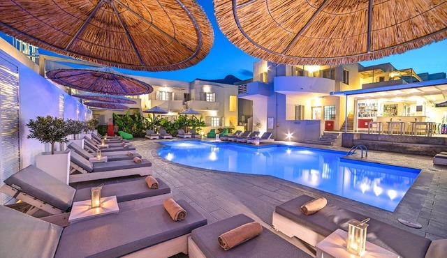 Elounda Garden Maxima Suite HEATED Swimming Pool