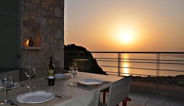 Endless Blue and Luxury at Verga