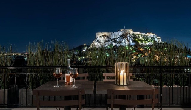 Executive 2 bdr Suite in Plaka - Acropolis View
