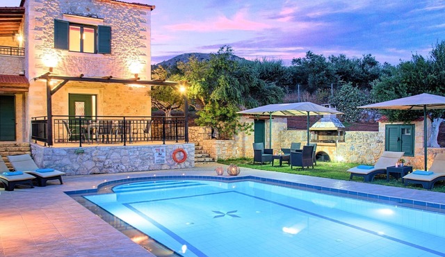 für 12 Personen in Chania, Kreta (West-Kreta) by Interhome