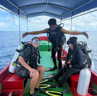 Famili Dive Shop