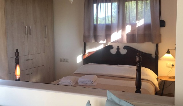 Genari Beach Apartments – Garden View House with Partial Sea View