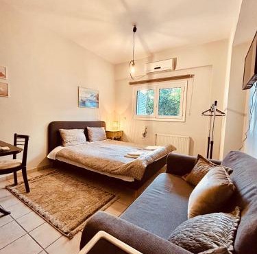 George Apartment