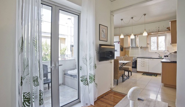George's - One Bedroom Apartment, Sleeps 2