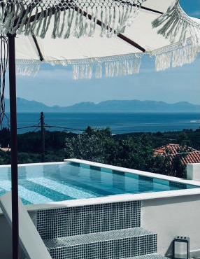 Georgianna's suite with private pool , 'greysuite'