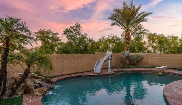 Gilbert Oasis 4BR Pool Home in Gilbert