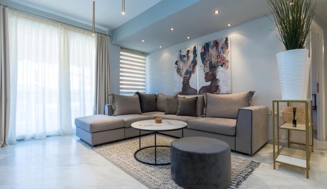 GRAND SUITE by F & G