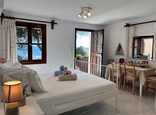 Grandpa Simos' Traditional Guest House (B)